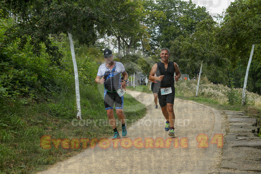 250824_1350_EX1_3942 | Sportfotografie im Rhein-Sieg Kreis, Köln, Bonn, NRW, Rheinland Pfalz, Hessen, etc. Unser Tätigkeitsfeld umfasst den Laufsport vom Volkslauf über den Marathon, Duathlon, Triathon bis zum Ultralauf wie Kölnpfad Ultra oder Schindertrail.