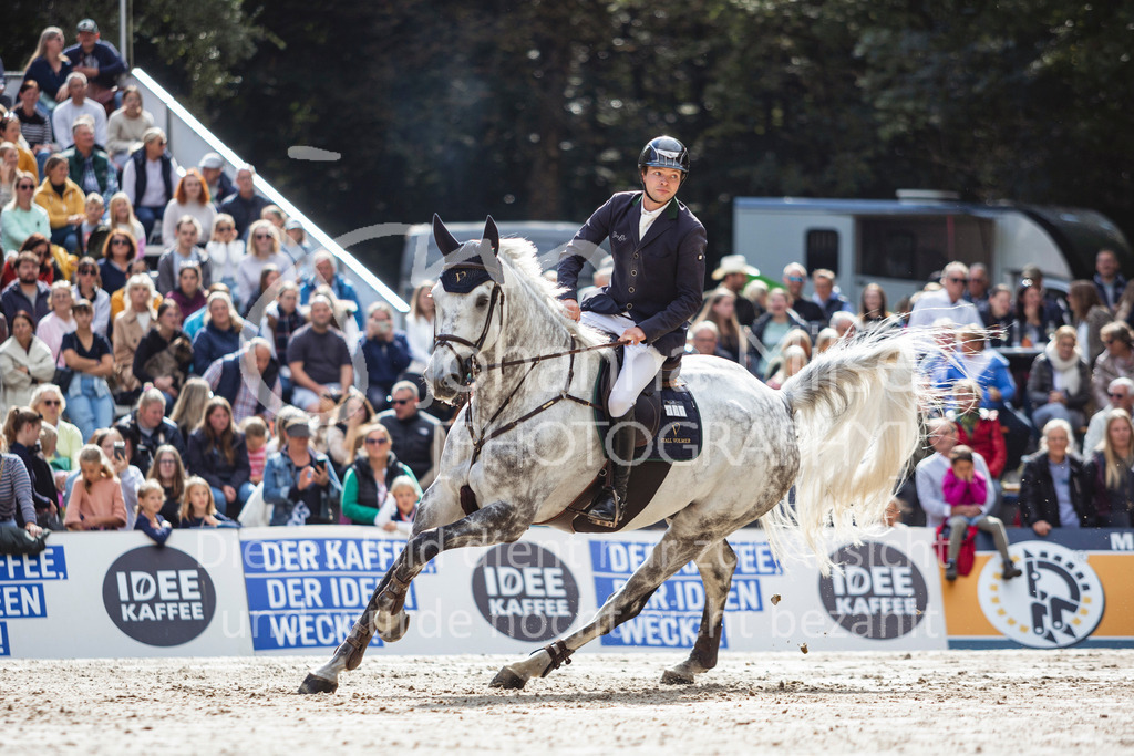 240915_OWLCh_GP-814 | Deine schönsten Turniermomente als professionelle Fotos! Entdecke hochwertige Pferdesport-Fotografie im Online-Shop. Jetzt Fotos finden & bestellen!