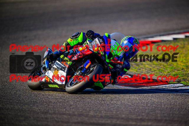 MaZZes_FotoMatrix_240831_6007705_1359 | STK1000