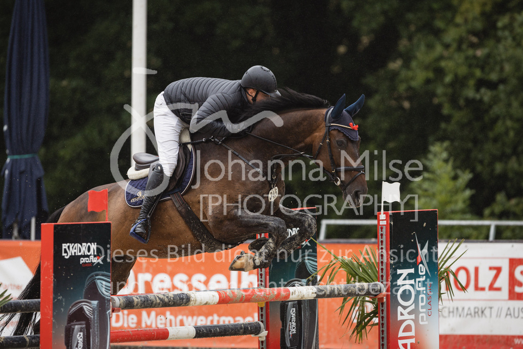 230727_BHO_M1-Spr_1-420 | Deine schönsten Turniermomente als professionelle Fotos! Entdecke hochwertige Pferdesport-Fotografie im Online-Shop. Jetzt Fotos finden & bestellen!