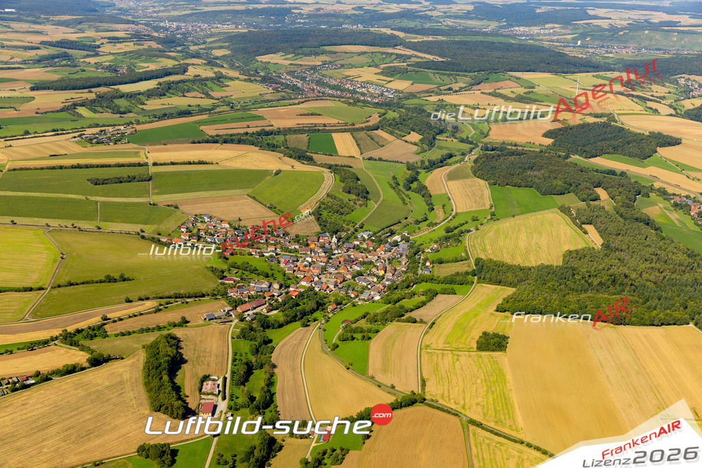 Das Luftbild zeigt : Hachtel Bad Mergentheim - Die Luftaufnahme wurde 2023 vom UL-Flugzeug aus erstellt ( keine Drohne ) - Hochauflösende Luftaufnahme - Für grossformatige Ausdrucke geeignet. Die Geschenkidee !Mit Lizenz und Bildrechte bestellbar