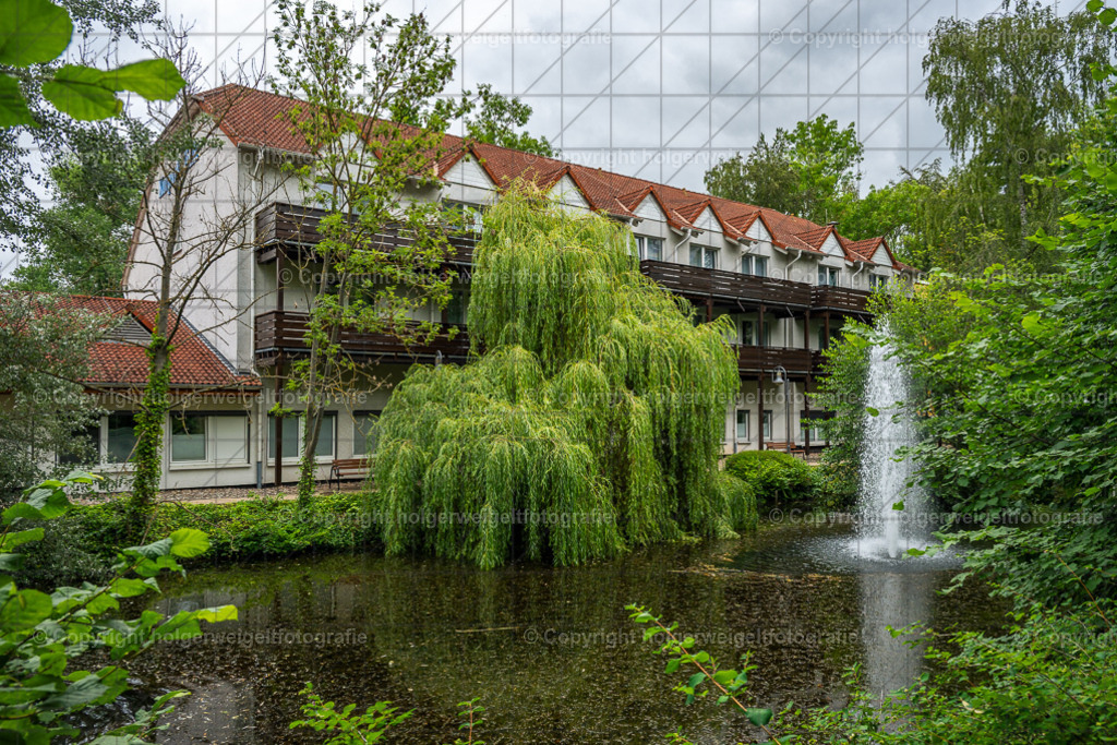 Vitalbad | Das ist das Aprilmotiv meines neuen Kalenders "Zeitreise durch Heilbad Heiligenstadt- Die 1960er und Heute" - Realisiert mit Pictrs.com