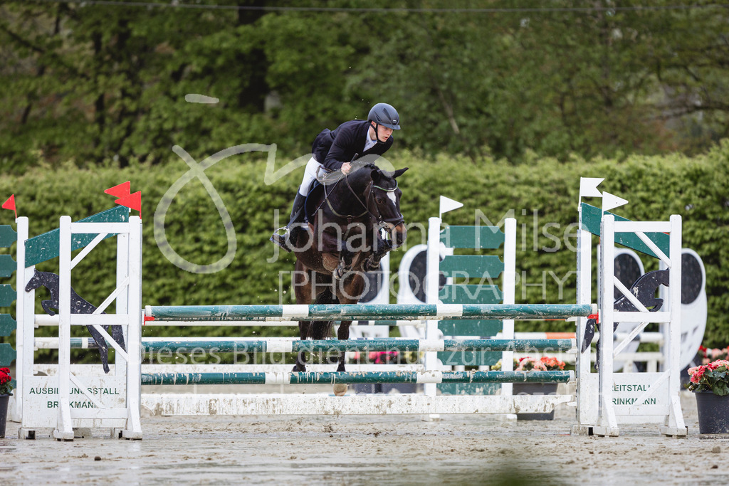 240426_Olfen-Vinnum_PonyTrophy-382 | Deine schönsten Turniermomente als professionelle Fotos! Entdecke hochwertige Pferdesport-Fotografie im Online-Shop. Jetzt Fotos finden & bestellen!