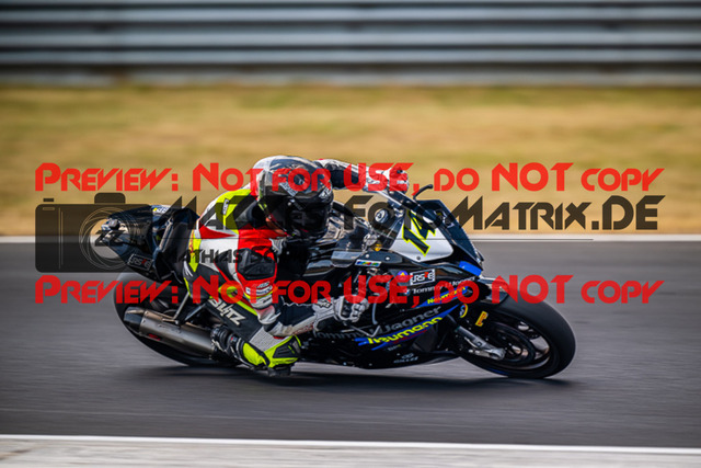 MaZZes_FotoMatrix_220626_2-450 | IDM1000