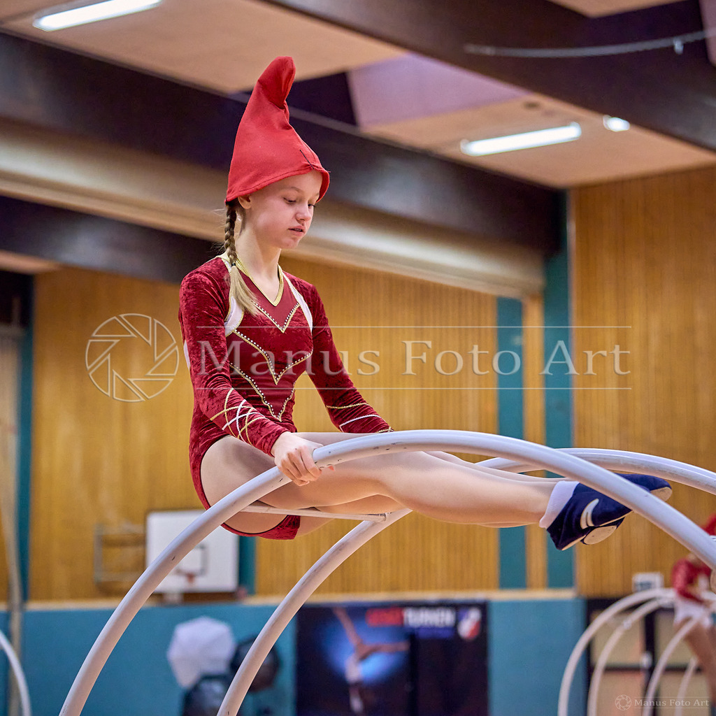 A-DSC01851 | Professionelle Sportfotografie in Hamburg, Schleswig-Holstein und Niedersachsen – spezialisiert auf Rhönrad, Geräteturnen, Leistungsturnen und rhythmische Sportgymnastik. Bundesweite Begleitung von Rhönrad-Events. Jetzt Sport-Fotos - Realisiert mit Pictrs.com