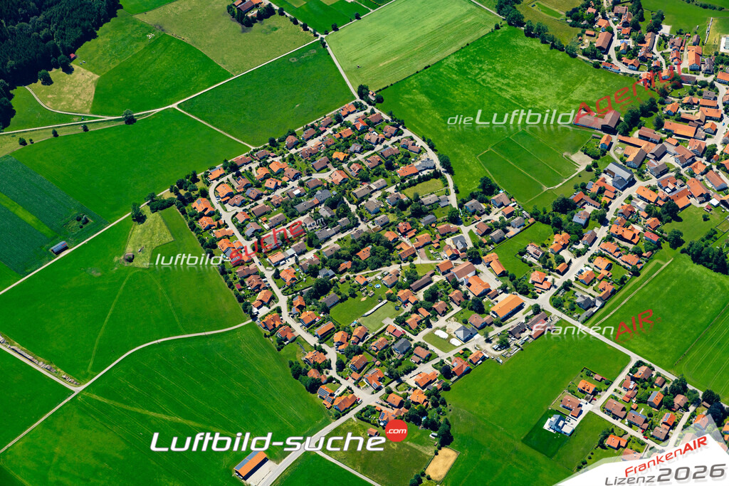 Das Luftbild der Stadt Reichling wurde 2022 vom Flugzeug heraus erstellt (keine Drohnen-Aufnahmen) Aufnahmehöhe ca.450 Meter- hohe Bildauflösung und Druck-Qualität. Garantiert!