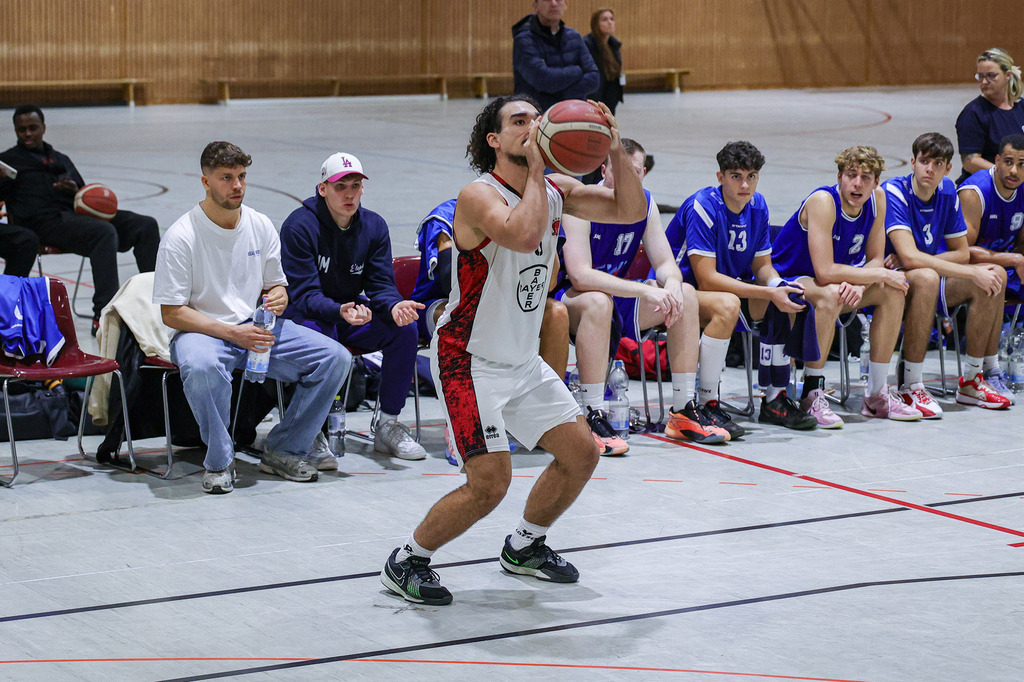Regio BAYER GIANTS vs NEW Elephants Grevenbroich-83 | Fotos von Basketballspielen aus dem Raum NRW fotografiert von Gero Mueller-Laschet und Daniel Schaefer - Realisiert mit Pictrs.com