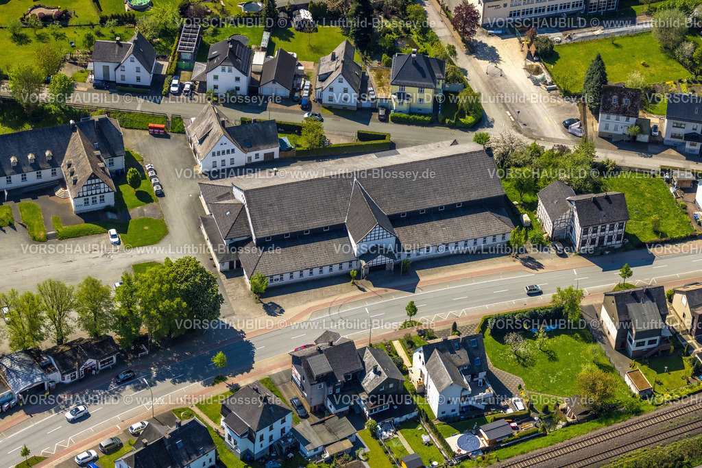 Bestwig230501139 | Luftbild, Schützenhalle Velmede, Bestwig, Sauerland, Nordrhein-Westfalen, Deutschland