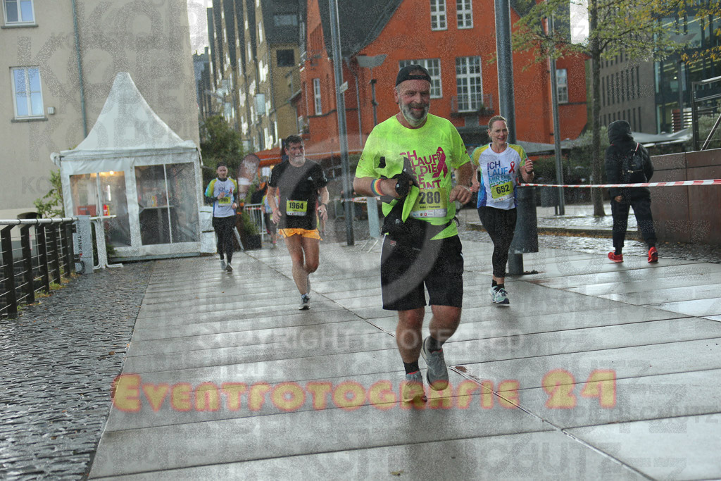 220917_1521_EX1_5500 | Sportfotografie im Rhein-Sieg Kreis, Köln, Bonn, NRW, Rheinland Pfalz, Hessen, etc. Unser Tätigkeitsfeld umfasst den Laufsport vom Volkslauf über den Marathon, Duathlon, Triathon bis zum Ultralauf wie Kölnpfad Ultra oder Schindertrail.