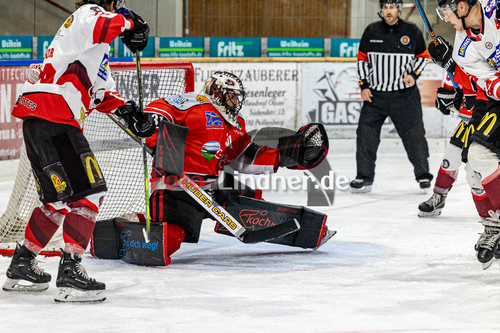 TSV Peißenberg Miners vs ESV Buchloe Pirates | Eishockey Bayernliga 2023/2024, TSV Peißenberg Miners vs ESV Buchloe Pirates,
Korbinian SERTL (Miners Goali 31) in Aktion,
2023-11-10 in Peißenberg (Eisstadion)
31 Korbinian SERTL (Miners Goali 31)
Copyright: WolfgangxLindner foto-lindner.de