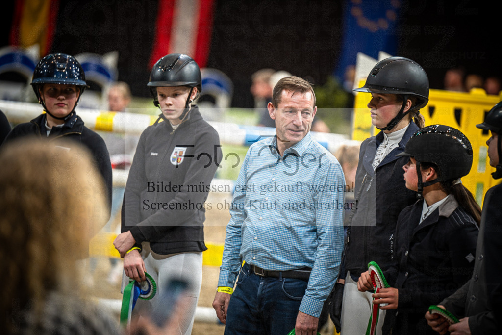 DOS_0116 | Entdecke hochwertige Reitturnierfotos von Foto Oger. Professionell, emotional und authentisch – jetzt Lieblingsmomente im Shop bestellen.Deutschlandweite Turnierfotografie. - Realisiert mit Pictrs.com