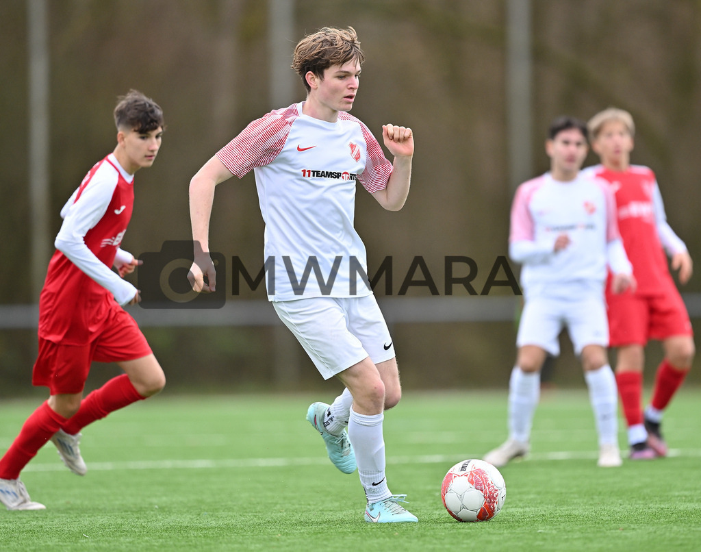 Fussball I Herren I Saison 2025-2026 I Bundesliga I 6. Spieltag I Eintracht Frankfurt - FC Bayern München  | MWMARA - Realisiert mit Pictrs.com