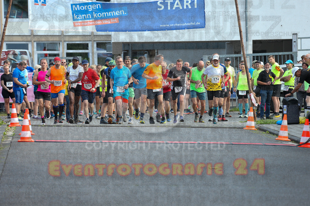 250801_1807_EX1_6389 | Sportfotografie im Rhein-Sieg Kreis, Köln, Bonn, NRW, Rheinland Pfalz, Hessen, etc. Unser Tätigkeitsfeld umfasst den Laufsport vom Volkslauf über den Marathon, Duathlon, Triathon bis zum Ultralauf wie Kölnpfad Ultra oder Schindertrail.
