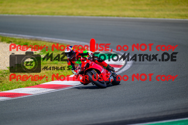 MaZZes_FotoMatrix_240725_6007705_4651 | ROT