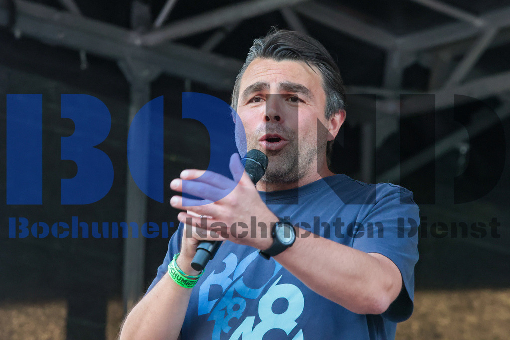 SES_BTBRED20250704-17 | bond - Realisiert mit Pictrs.com