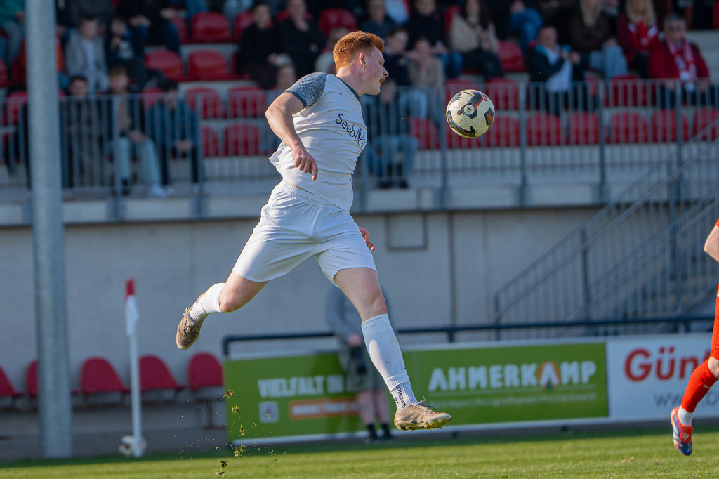 Fußball I Herren I Saison 2025-2026 I Bezirksliga Weser-Ems 4 I 24. Spieltag I VFL Oythe - SV Thüle I 220031.03.2026 | jns.sportfotos - Realisiert mit Pictrs.com