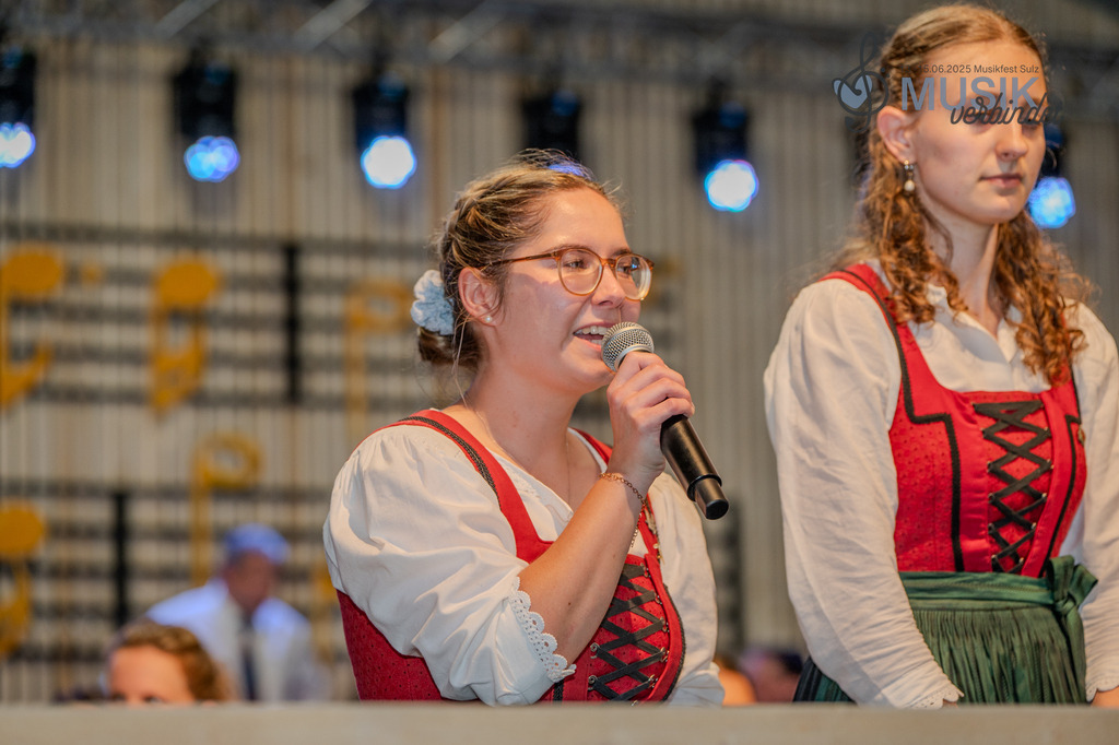 DSC_6136 | "Fussifoto.com – Ihr Ansprechpartner für hochwertige Fotografie! Entdecken Sie kreative Bilder und professionelle Dienstleistungen. Kontaktieren Sie uns für Ihre Projekte!"