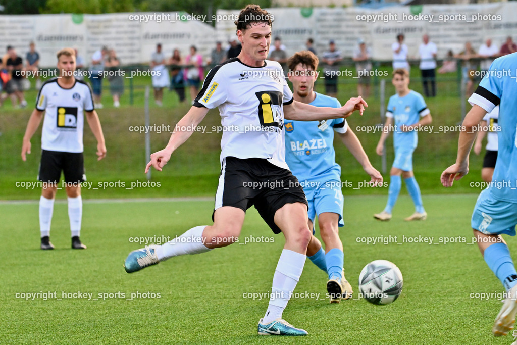 SV Spittal vs. SVG Bleiburg | #3 Killian Brandner SV Spittal, #28 Deniz Yilmaz SVG Bleiburg, SV Spittal vs. SVG Bleiburg, SV Spittal vs. SVG Bleiburg am 14.08.2024 in Spittal an der Drau (Goldeck Stadion), Austria, (Photo by Bernd Stefan)
