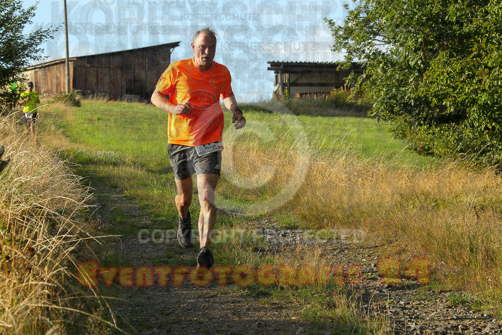 250801_1915_EV4_8383 | Sportfotografie im Rhein-Sieg Kreis, Köln, Bonn, NRW, Rheinland Pfalz, Hessen, etc. Unser Tätigkeitsfeld umfasst den Laufsport vom Volkslauf über den Marathon, Duathlon, Triathon bis zum Ultralauf wie Kölnpfad Ultra oder Schindertrail.