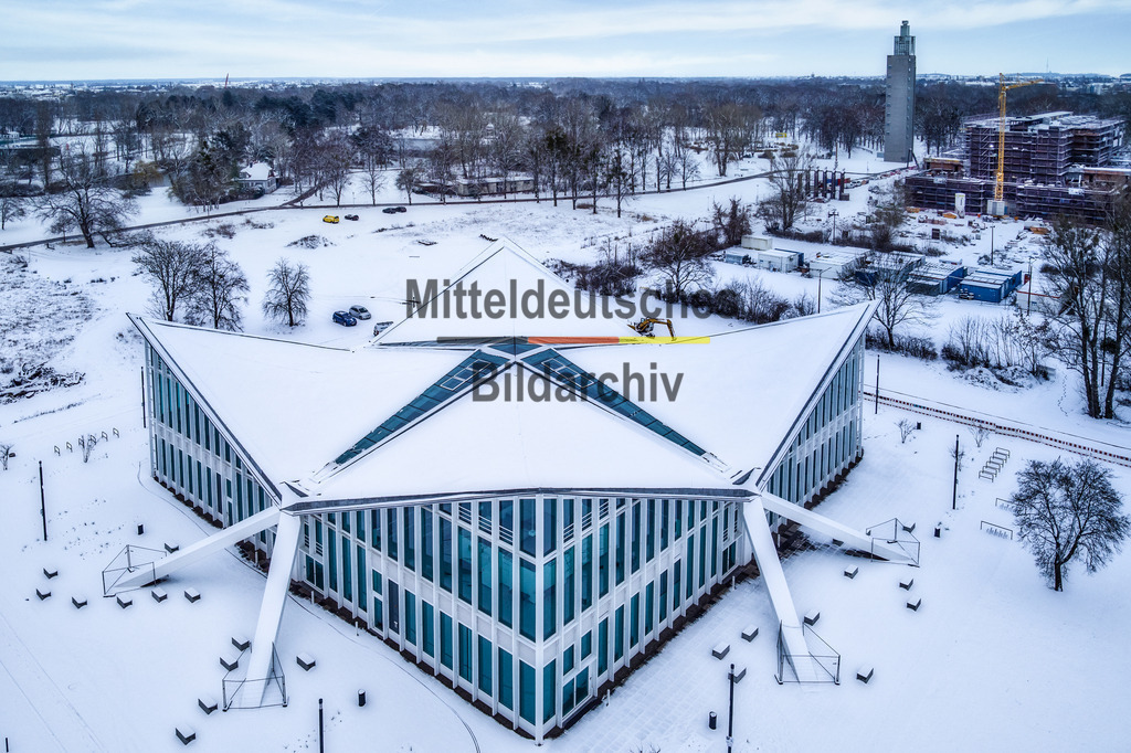 Hyparschale im Schnee-0032 | Hyparschale im Winter mit Schnee - Realisiert mit Pictrs.com