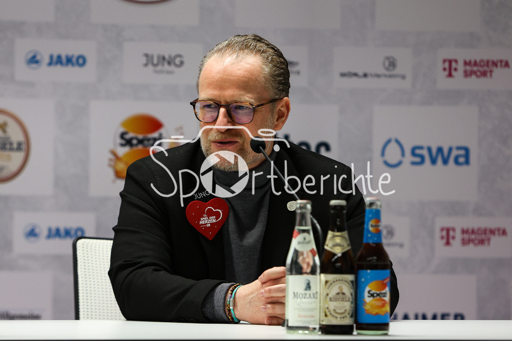 Augsburger Panther - Fischtown Pinguins | Panther Trainer Christof KREUTZER aug der Pressekonferenz nach der Niederlage gegen Bremerhaven