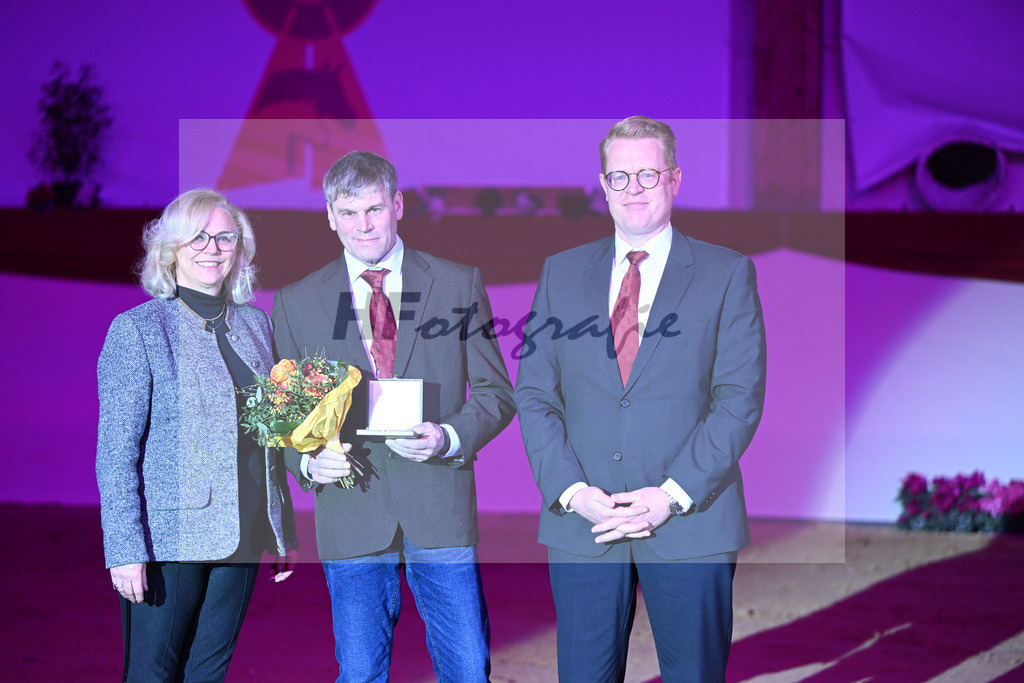 Ehrung_1234061 | hf-fotografie - Realisiert mit Pictrs.com