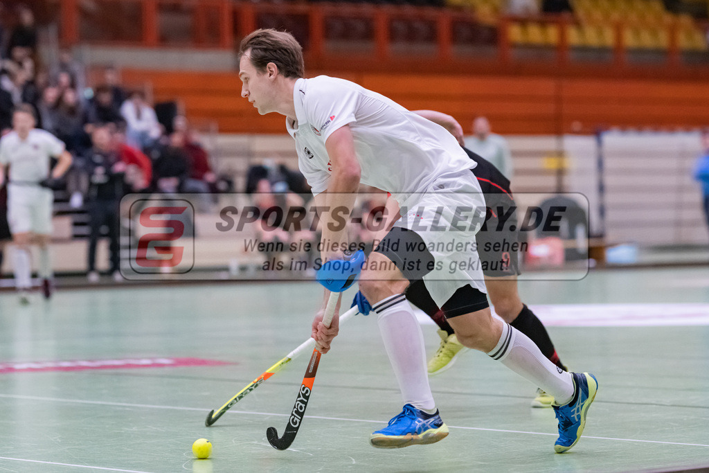 HK_20230113_102753 | 1. Bundesliga ( Halle ) Herren Crefelder HTC - DSD Düsseldorf am 13.1.2023 Crefelder HTC  ( CHTC ) Halle Glockenspitz , Krefeld , Linus Michler ( Crefelder HTC #7 )