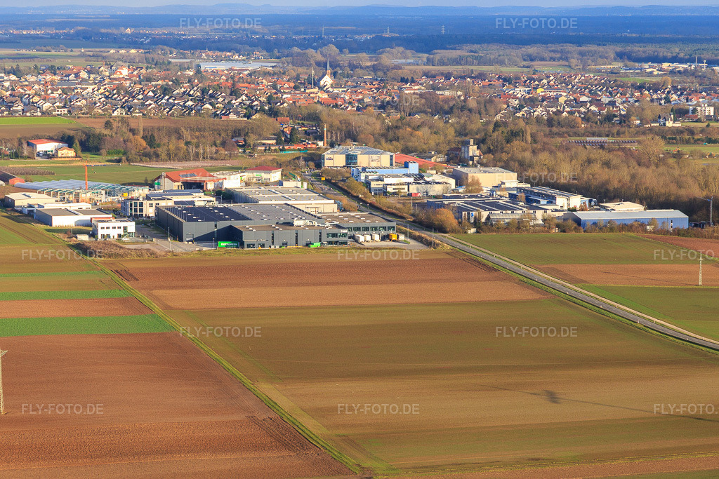 Luftbild: Gewerbepark West II von Westen in Herxheim bei Landau im Bundesland Rheinland-Pfalz in Deutschland. Foto: IMG_145217.jpg vom 12.01.2025 durch Werner Riehm/FLY-FOTO.de