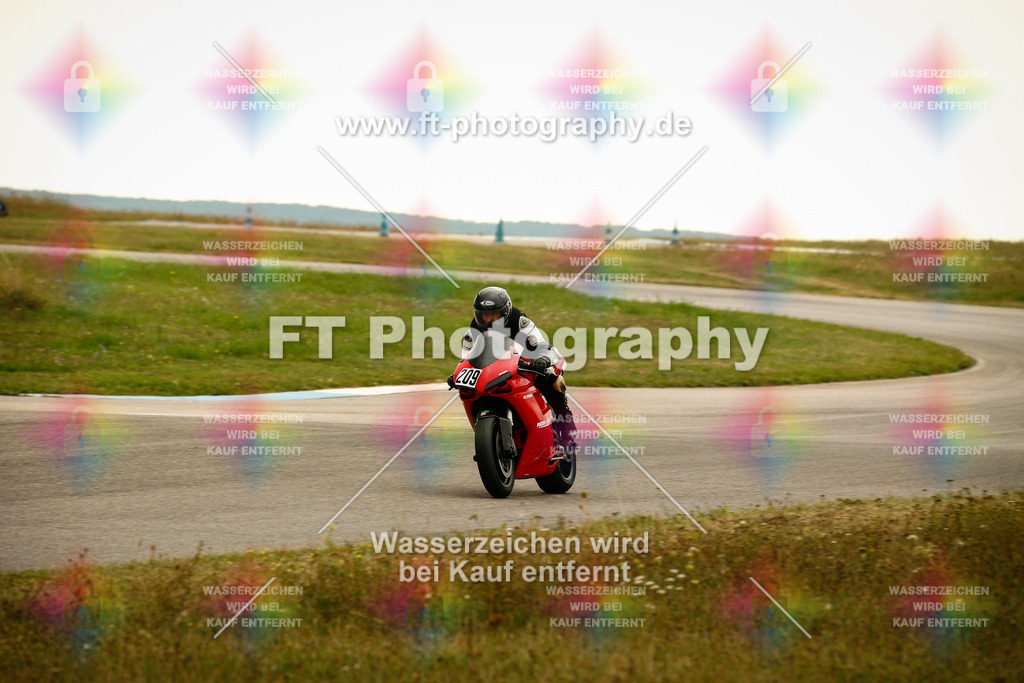 _MOT8269 | Hier findet Ihr Bilder von Touristenfahrten auf der Nürburgring Nordschleife oder von anderen Veranstaltungen die ich besucht habe. Viel Spass beim Durch Schauen 