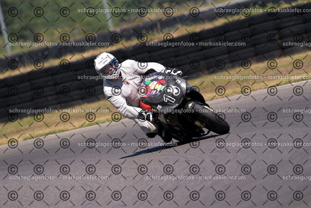 26bt04-2184 | markuskiefer.com - Realisiert mit Pictrs.com