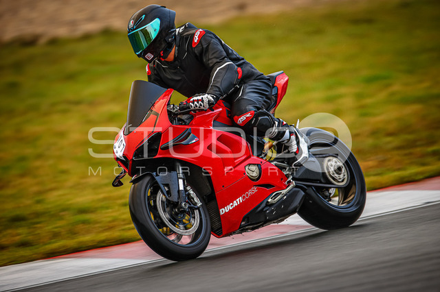 0707-240924_MO-003_707 | Deine Full-Service-Agentur für ✔️Videoproduktionen und ✔️Motorsportfotografie Jetzt Angebot anfragen!