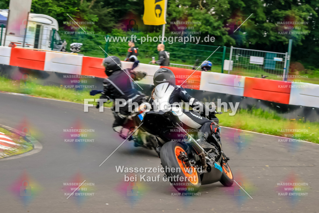 VBK-6485 | Hier findet Ihr Bilder von Touristenfahrten auf der Nürburgring Nordschleife oder von anderen Veranstaltungen die ich besucht habe. Viel Spass beim Durch Schauen 
