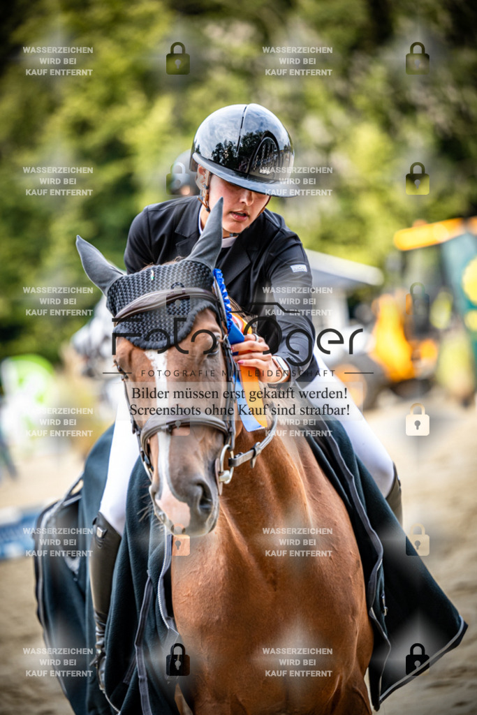 2026-09---Waldhof-11-0014 | Entdecke hochwertige Reitturnierfotos von Foto Oger. Professionell, emotional und authentisch – jetzt Lieblingsmomente im Shop bestellen.Deutschlandweite Turnierfotografie. - Realisiert mit Pictrs.com