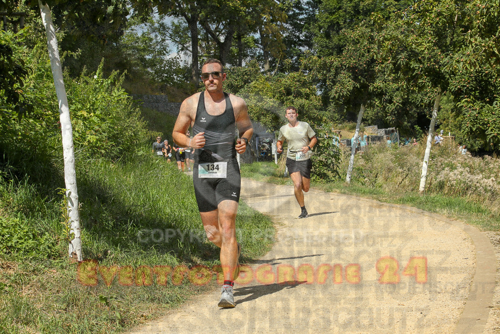 250824_1241_EX1_0197 | Sportfotografie im Rhein-Sieg Kreis, Köln, Bonn, NRW, Rheinland Pfalz, Hessen, etc. Unser Tätigkeitsfeld umfasst den Laufsport vom Volkslauf über den Marathon, Duathlon, Triathon bis zum Ultralauf wie Kölnpfad Ultra oder Schindertrail.