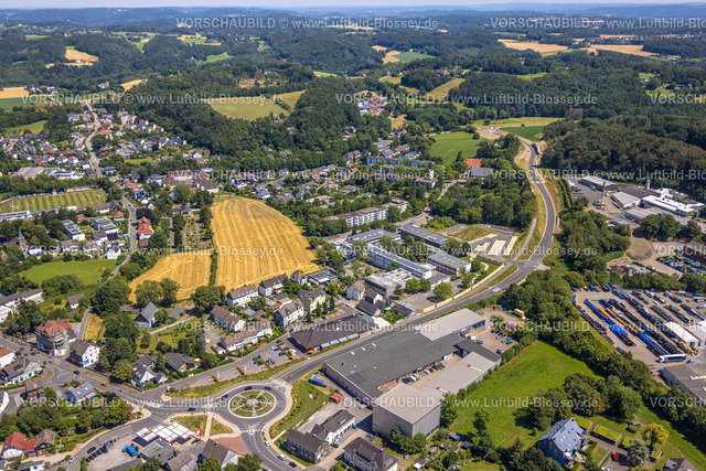 Sprockhoevel230708564 | Luftbild, Neuer Kreisverkehr und neue Umgehungsstraße L70n Glückauf-Trasse, Mathilde-Anneke-Schule, Sprockhövel, Ruhrgebiet, Nordrhein-Westfalen, Deutschland