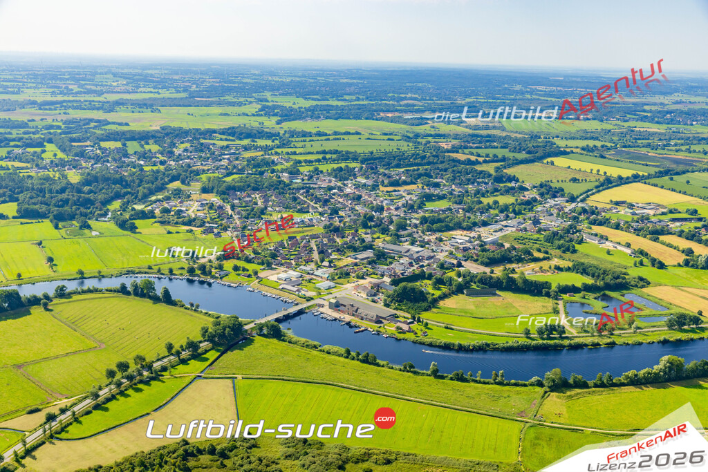 Bild der Stadt Pahlen - Die Luftaufnahme wurde 2025 vom UL-Flugzeug heraus erstellt ( keine Drohne ) - Hochauflösende Luftaufnahme - für professionelle Ausdrucke geeignet. Die Geschenkidee !Hier alle&nbsp;Infos zur Lizenzierung der LuftaufnahmeWir fliegen auch dieses Jahr wieder in Ihre Region um Luftbilder zu erstellen.- Luftbild anfragen