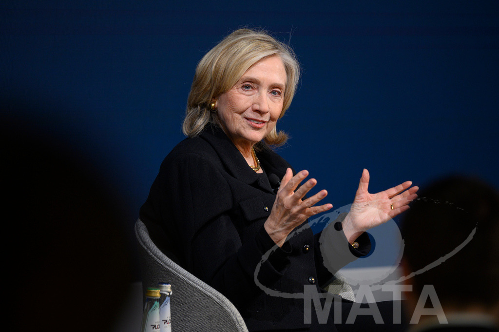 _DWI3173 | Die US-Politikerin Hillary Clinton auf der Veranstaltung Bridging Scholarship and Statecraft im Rahmen der Münchner Sicherheitskonferenz 2026. München, 13.02.2026 Bayern Deutschland  - Realisiert mit Pictrs.com