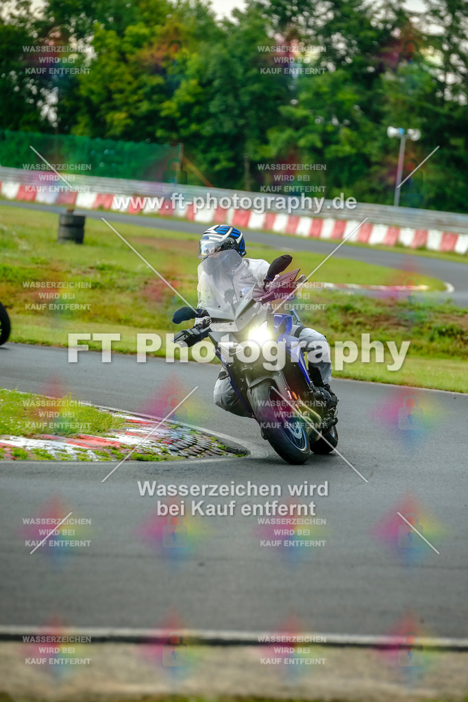 VBK-3946 | Hier findet Ihr Bilder von Touristenfahrten auf der Nürburgring Nordschleife oder von anderen Veranstaltungen die ich besucht habe. Viel Spass beim Durch Schauen 