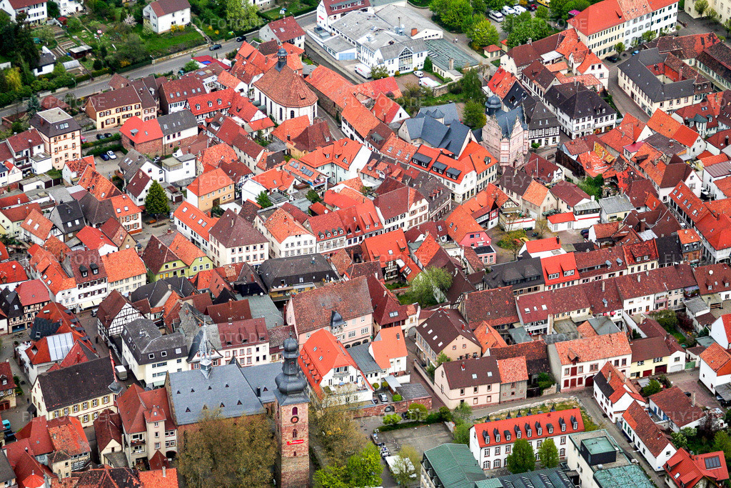 Luftbild: Königstr in Bad Bergzabern im Bundesland Rheinland-Pfalz in Deutschland. Foto: IMG_1731.jpg vom 01.05.2006 durch Werner Riehm/FLY-FOTO.de