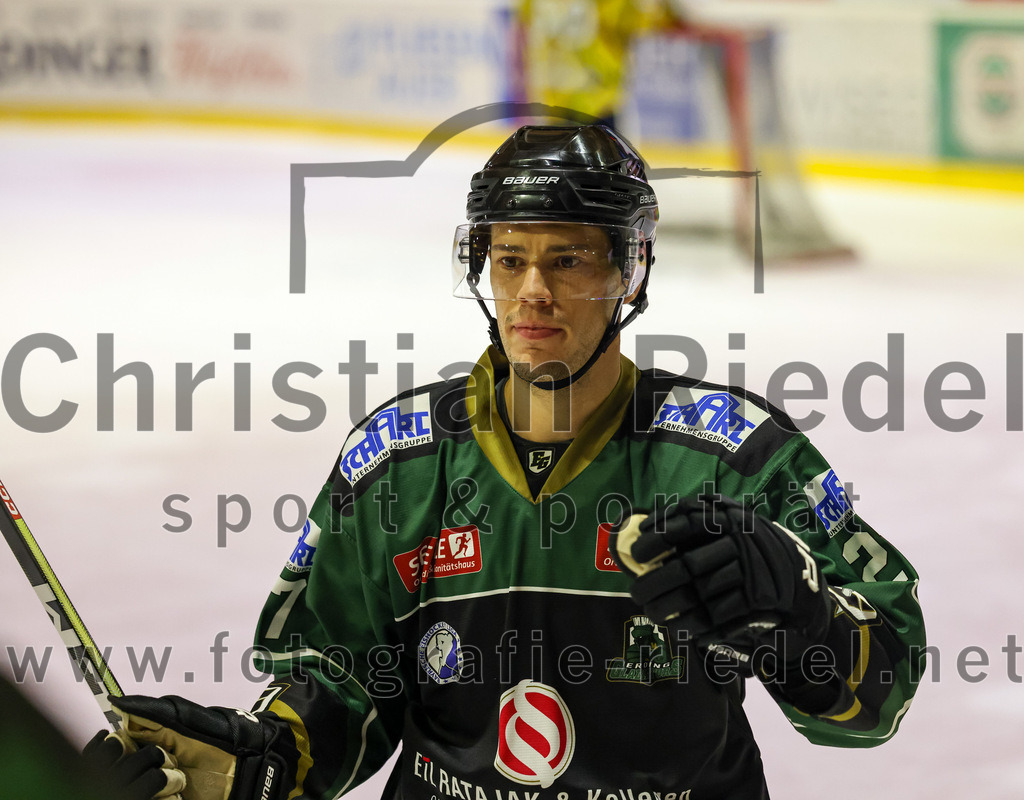 2022-12-16_136_TSV_Erding_gegen_EC_Pfaffenhofen | Erding, Deutschland, 16.12.2022:
Eishockey, Bayernliga 2022 / 2023, 21. Spieltag, TSV Erding gegen EC Pfaffenhofen, Endergebnis: 14:1

Mark Waldhausen (Erding Gladiators, #27)

Foto: Christian Riedel / fotografie-riedel.net