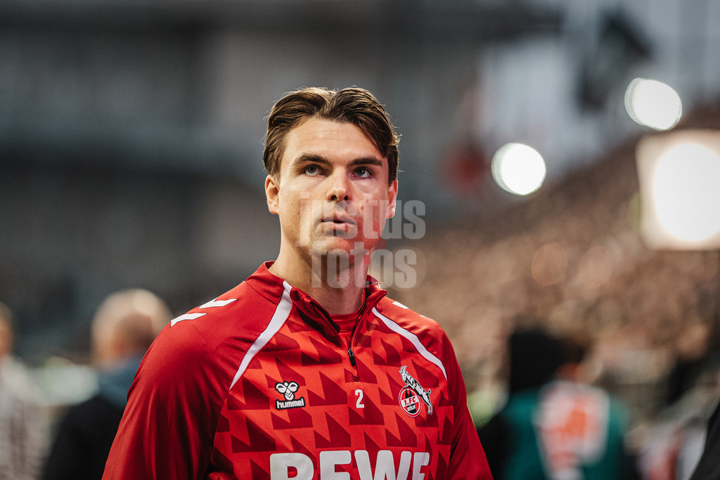Fußball | Männer | Saison 2025/2026  | Fußball-Bundesliga | 30. Spieltag | FC St. Pauli vs. 1. FC Köln | 17.04.2026 | Joel Schmied (#2, 1. FC Köln) auf dem Weg in die Kabine