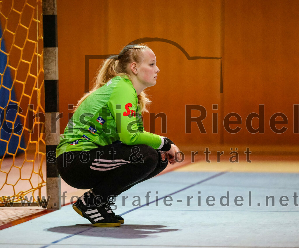2023-11-04_002_SpVgg_Altenerding_gegen_TV_Altoetting | Erding, Deutschland, 04.11.2023:
Handball, Bezirksoberliga Frauen Altbayern 2023 / 2024, 6. Spieltag, SpVgg Altenerding gegen TV Altötting, Endergebnis: 28:26

Torfrau Hanna Obermair (SpVgg Altenerding, #1)

Foto: Christian Riedel / fotografie-riedel.net