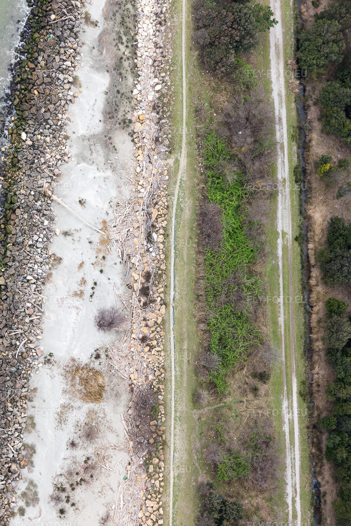 Vue aérienne: Vue de la ville à Borgo Manara dans le département Émilie-Romagne, Italie. Photo: IMG_105928.jpg prise le 11/04/2018 par Werner Riehm/FLY-FOTO.euRésolution de l'original: 3648 x 5472 px