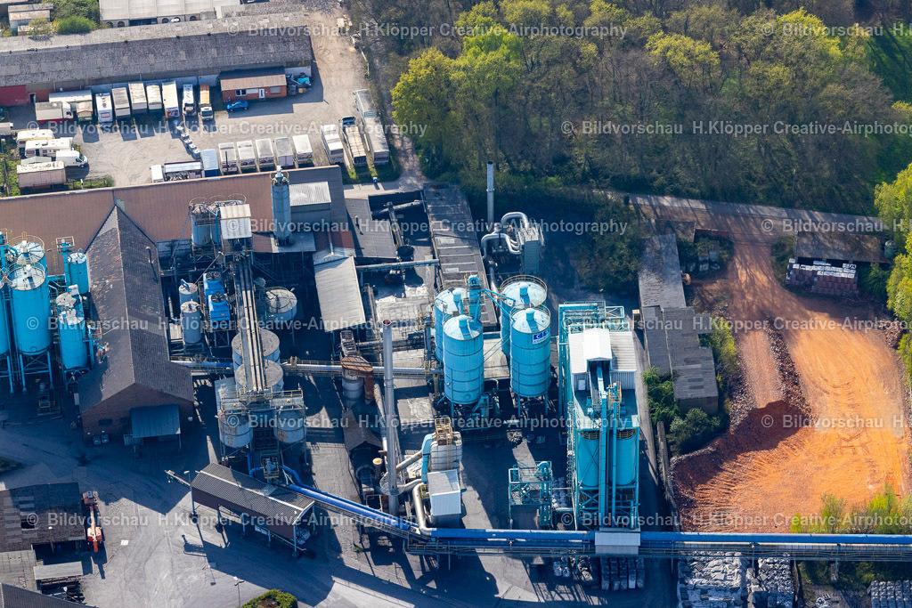 Luftbilder Brüggen-0001 | Luftbild Werksgelände der "CS ADDITIVE" in Brüggen im Bundesland Nordrhein-Westfalen, Deutschland - Realisiert mit Pictrs.com