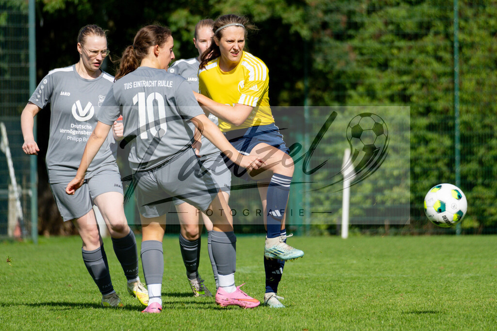 20260906_RULSVK_0644 | Fußball, Frauen:   beim Spiel der Kreisliga zwischen SG Rulle/Haste vs. SV Kettenkamp am 06.09.2026 im Stavermann-Sportpark in Rulle/Wallenhorst, Deutschland.(Foto von Nico Paetzel) - Realisiert mit Pictrs.com