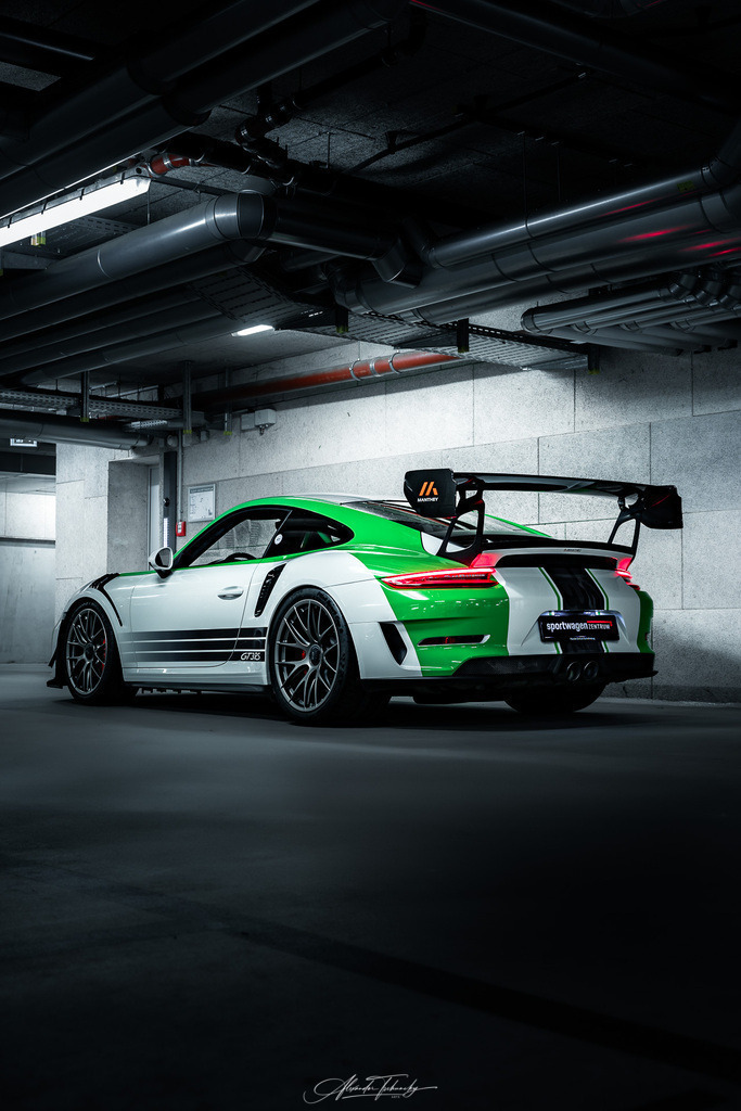 R6AT0326 _Alexander Tschuncky | Entdecken Sie die faszinierende Welt von Alexander Tschuncky Arts: Kreative Fotografie, atemberaubende Automobilkunst und hochwertiger Bilderdruck. Lassen Sie sich inspirieren! - Realisiert mit Pictrs.com