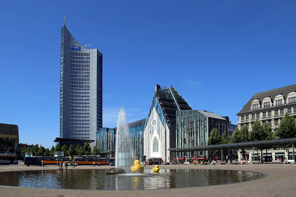 Bildlexikon Leipzig - Augustusplatz | Das Team hinter BILDLEXIKON LEIPZIG bündelt historische wie aktuelle Informationen über die Stadt Leipzig in Text und Bild auf einer Plattform und stellt diese der interessierten Öffentlichkeit zur Verfügung.