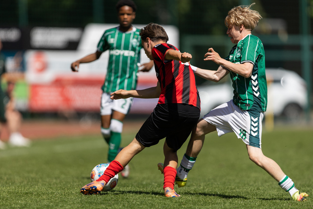 Fußball I Männer I 40. Pfingscup Hollage I 13151 | realhellocedii - Realisiert mit Pictrs.com