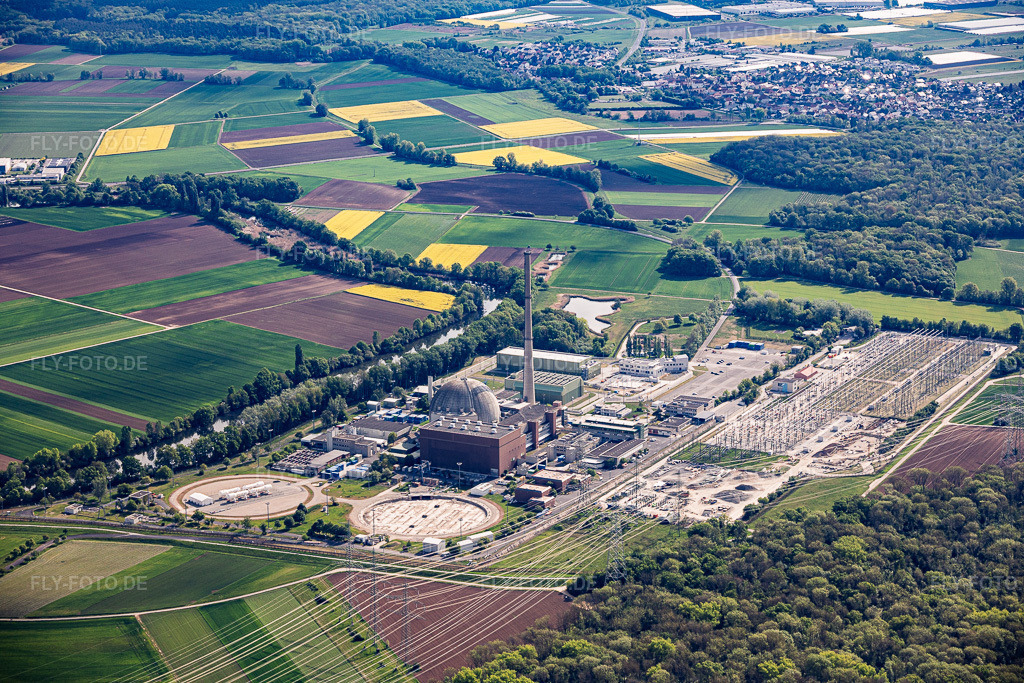 Luftbild: Stillgelegtes Kernkraftwerk Grafenrheinfeld der Preussenelektra GmbH am Mainufer mit Castorenlager in der 