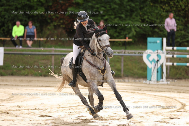 HG9A0732 | laurarinckfotografie - Realisiert mit Pictrs.com